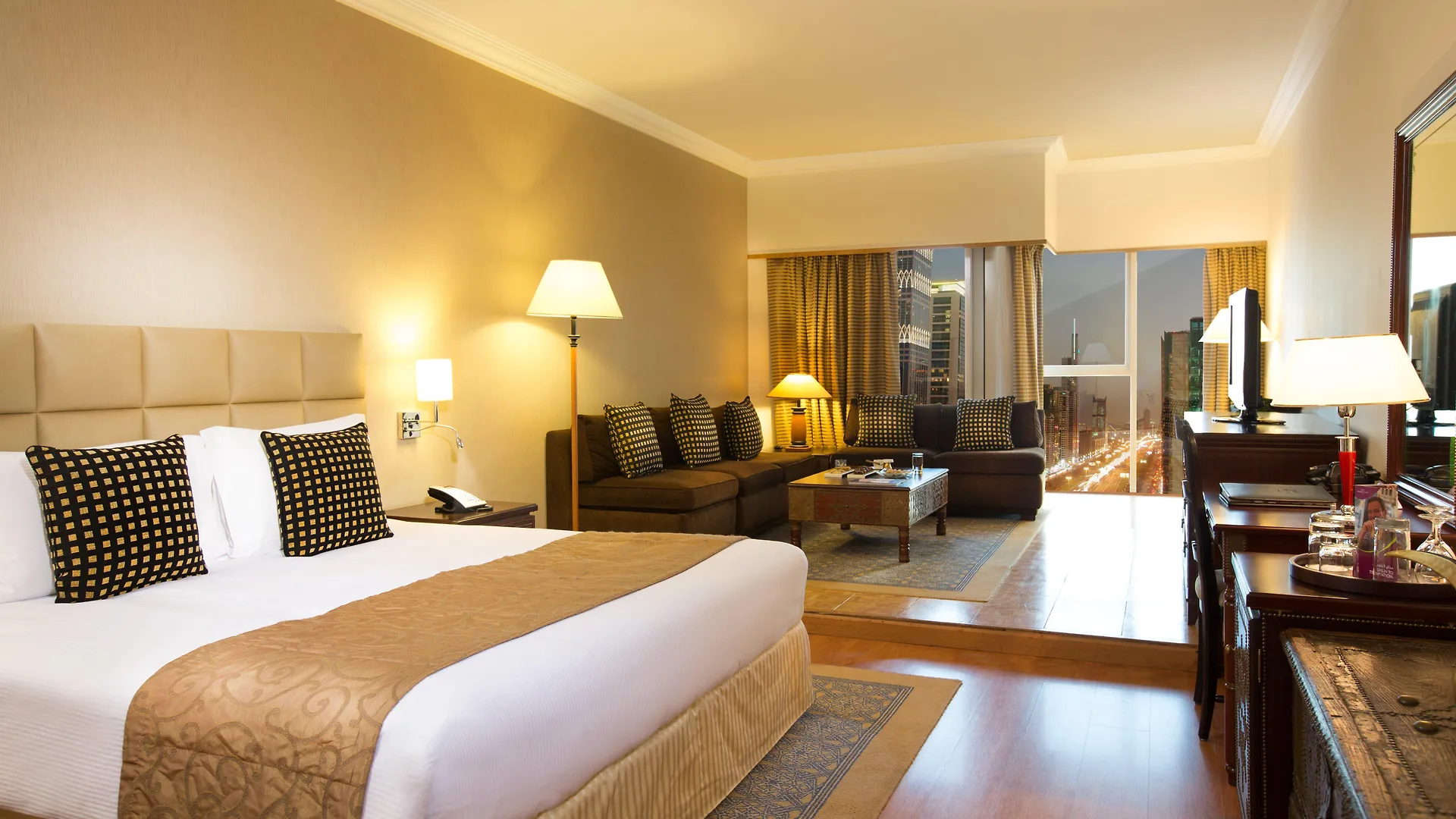 ***** Apartahotel Millennium Plaza Downtown Suites Dubái Emiratos Árabes Unidos