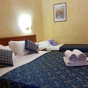 https://rainbow-guest-house.it-romehotels.com